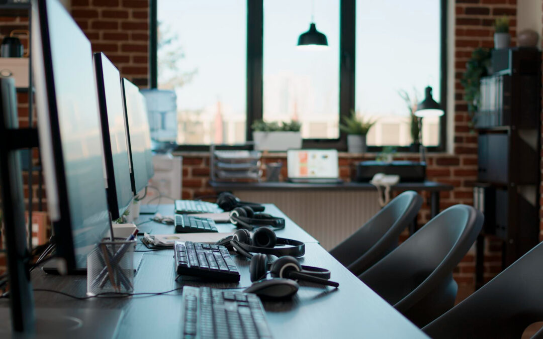 How AI is Revolutionizing Contact Centers in 2025 